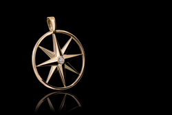 Амулет «Звезда Союза» золотой с бриллиантом, диаметр 30 мм / Charm «Union Star», gold with diamond - JEWELLERY